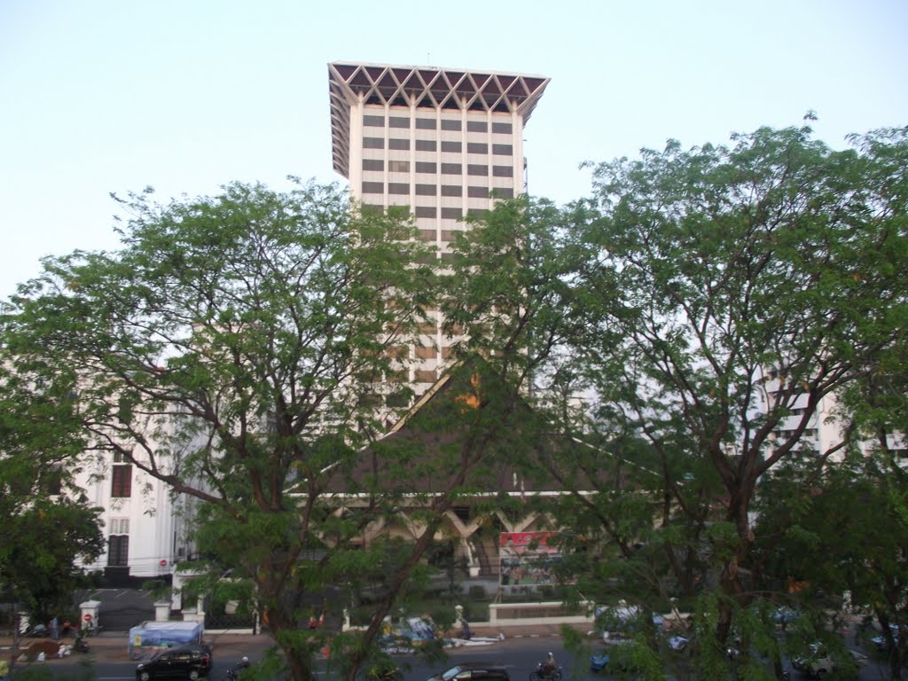 Gedung Pramuka by Richard Monny