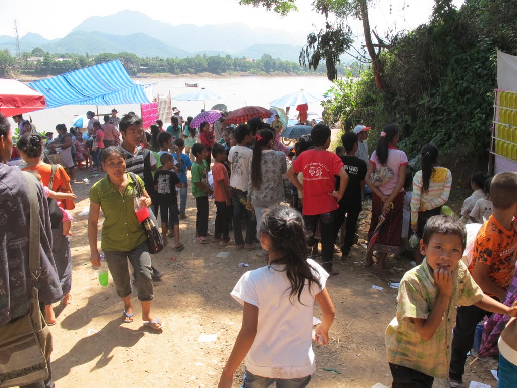 Luang Prabang, Laos by alvincent