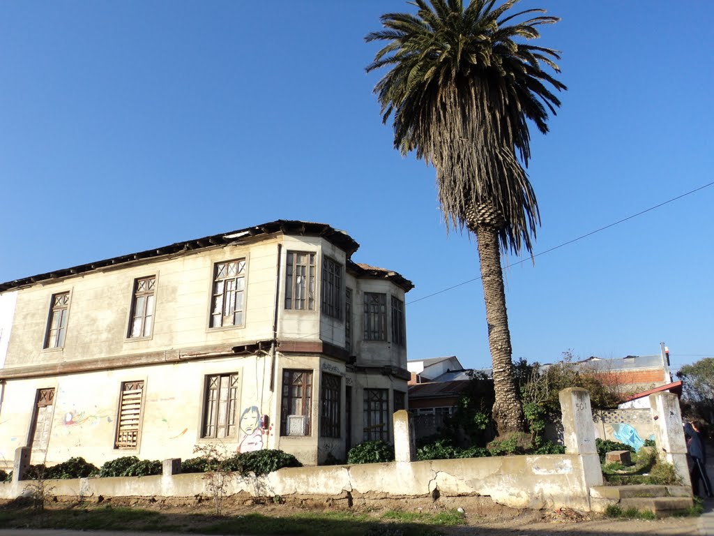 Casa Antigua en Cartagena r.c.a. by r.castillo