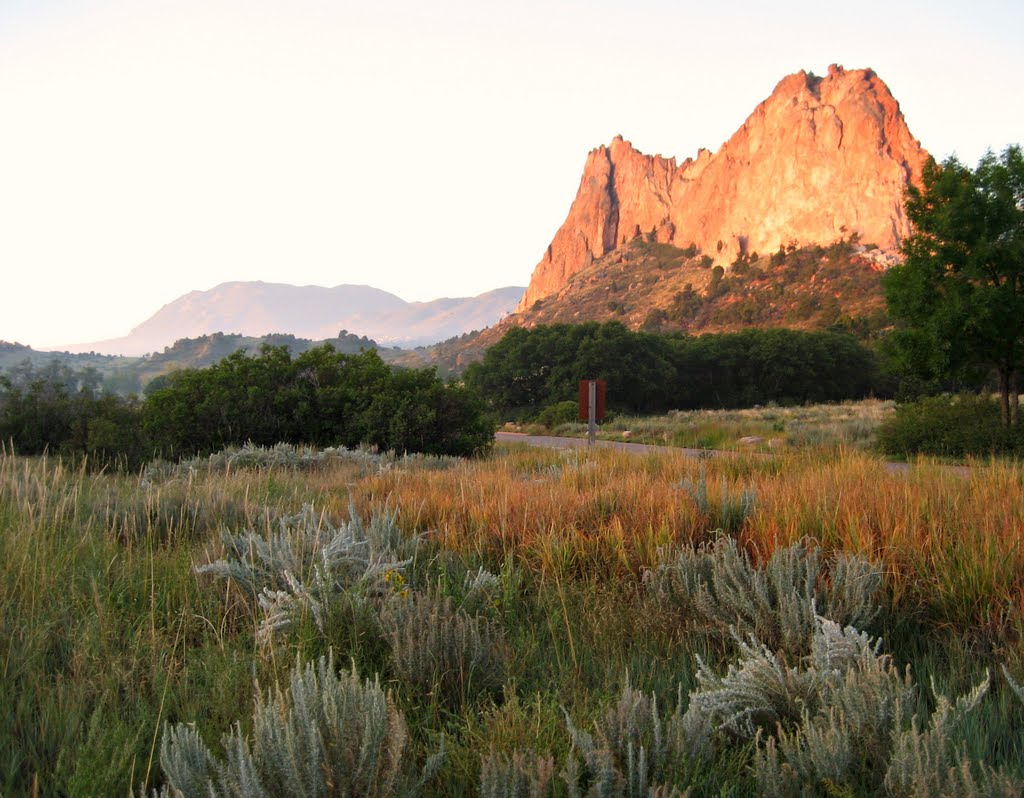 Sunrise in the Garden of the Gods by adoverboy2