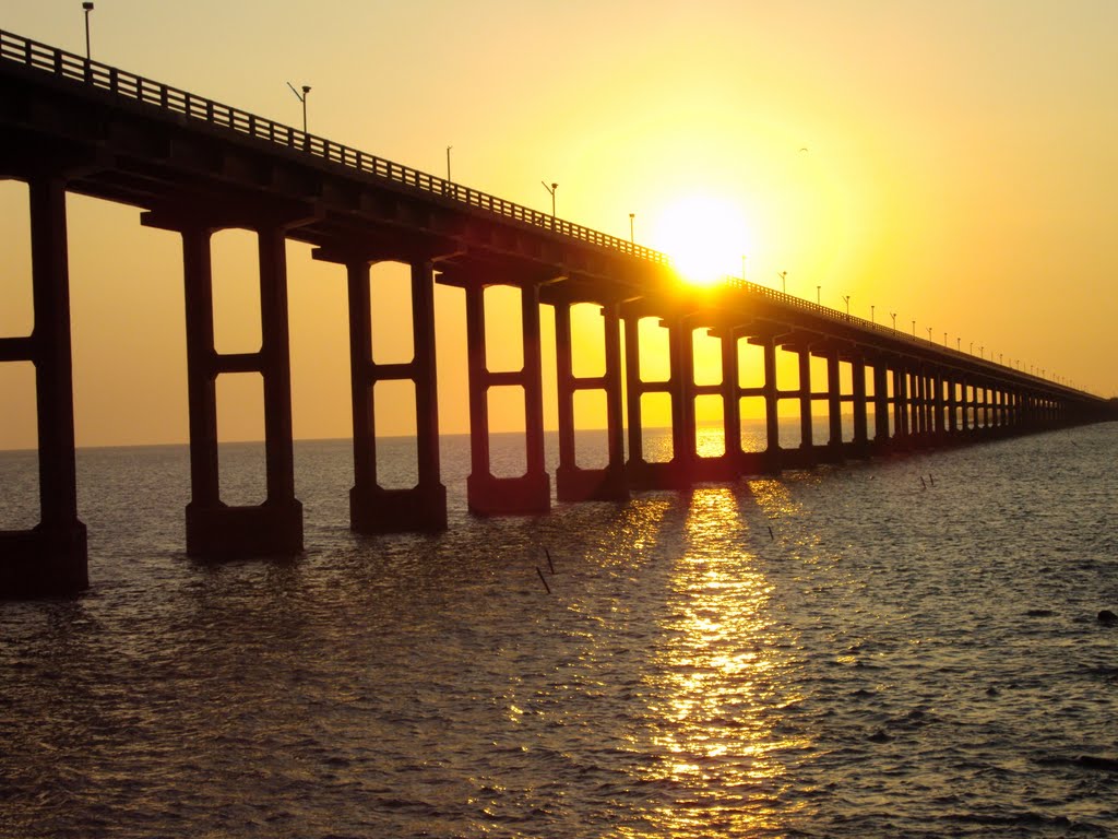 Pampan Bridge, Rameswaram. by Lekshmi Muthupalacka…