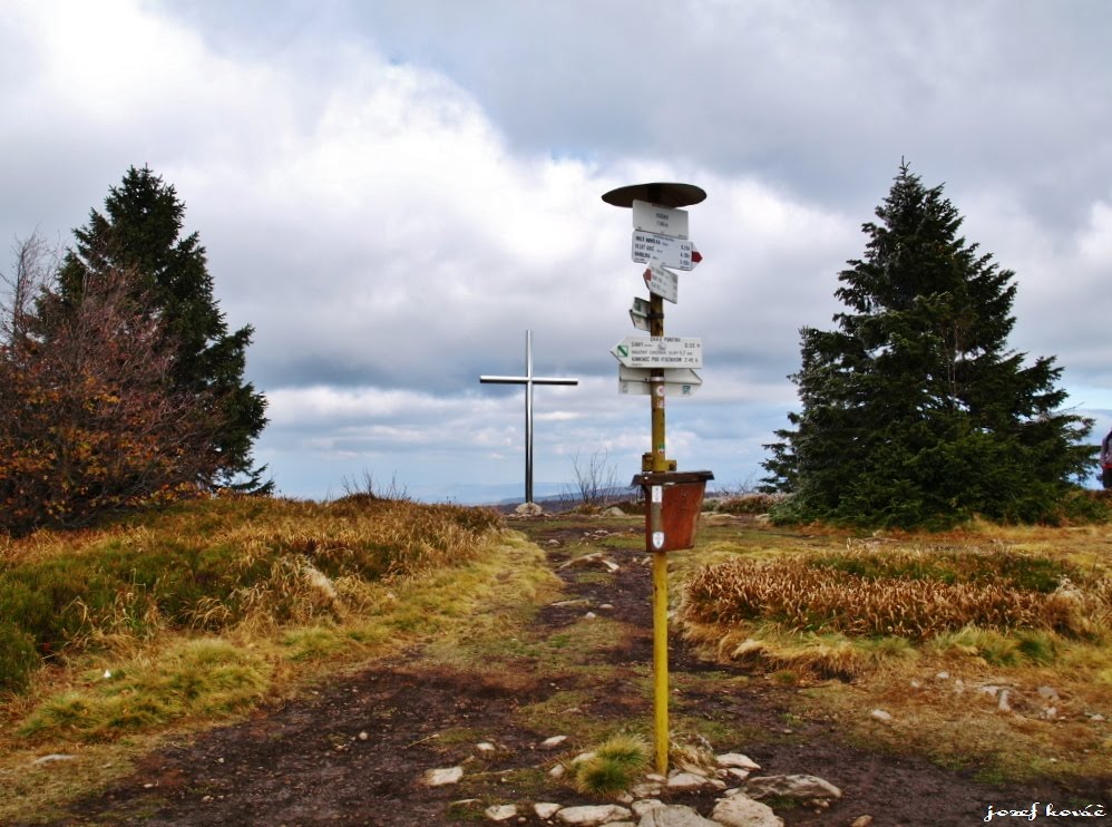 Vtáčnik 1 346 m.n.m. by < JOKO >