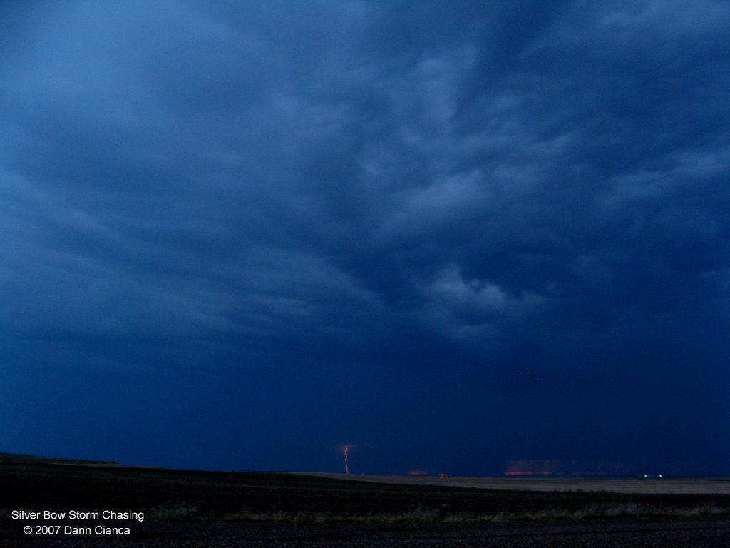 2007 - September 30th - 00:52Z - Looking WNW - The sky touches the earth, a preview of what is to come. by Dann Cianca