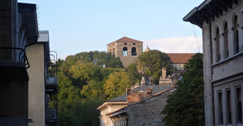 Il Campanile di San Giusto visto da Via Bazzoni by Alessio Rizzitelli