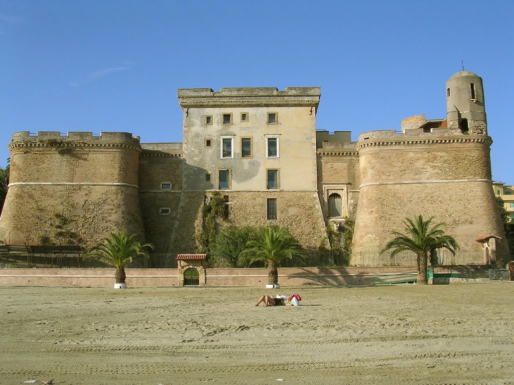 Forte San Gallo visto da spiaggia by masterclick