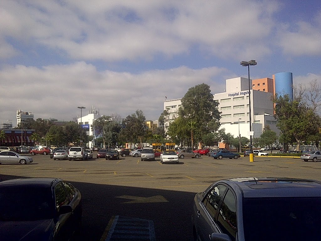 Aviacion, Tijuana, B.C., Mexico by allan josue