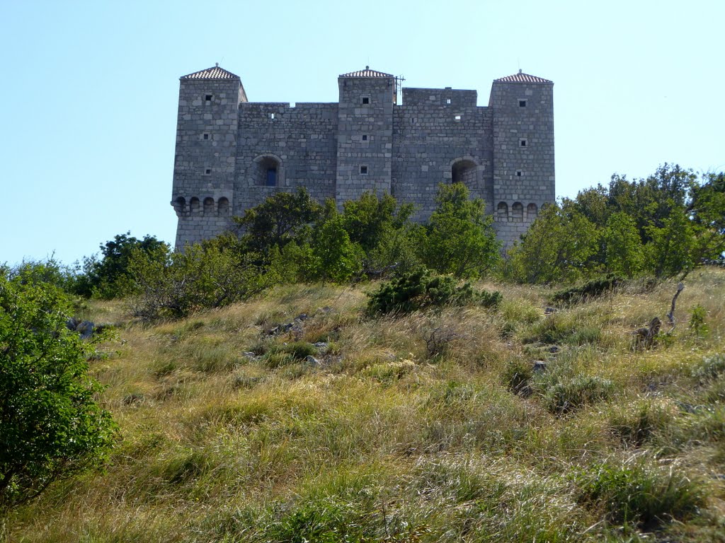 Nehaj vár, Senj by vgabi