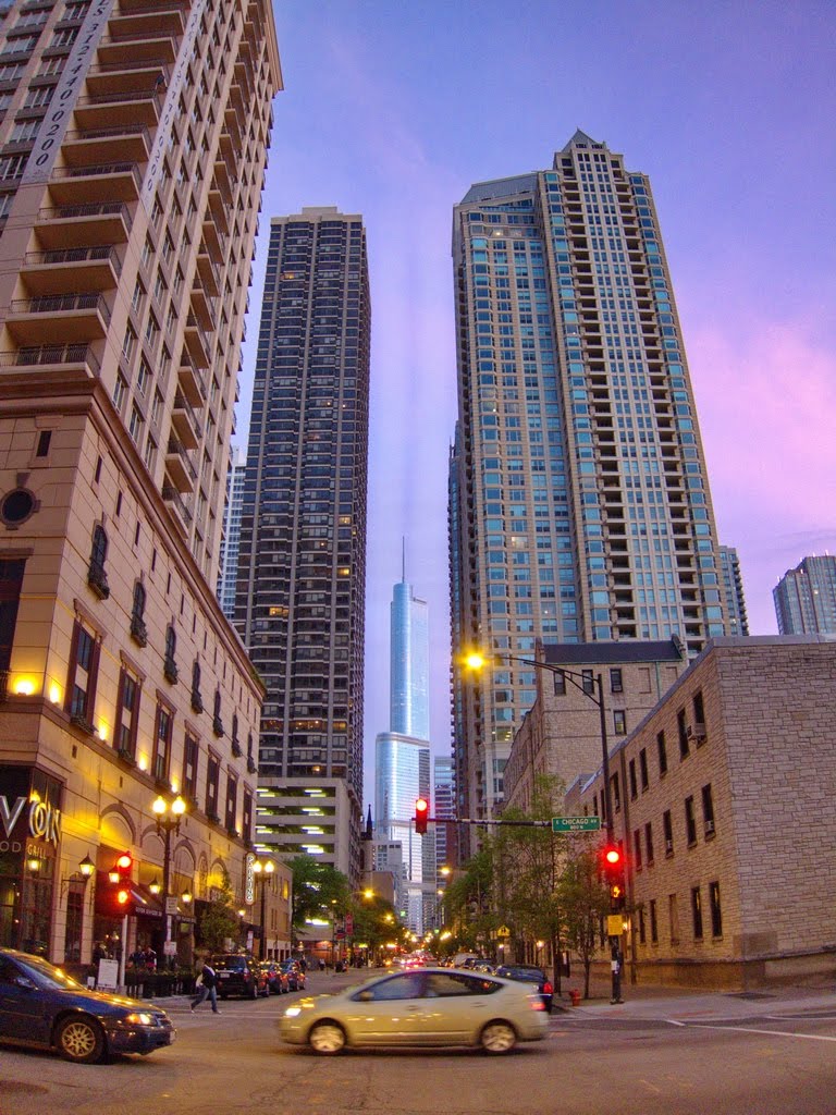 Downtown Chicago at dusk by Ed Lauber