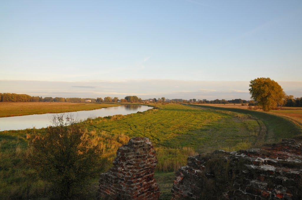 Koło, rzeka Warta koło ruin zamku by BernardJ47