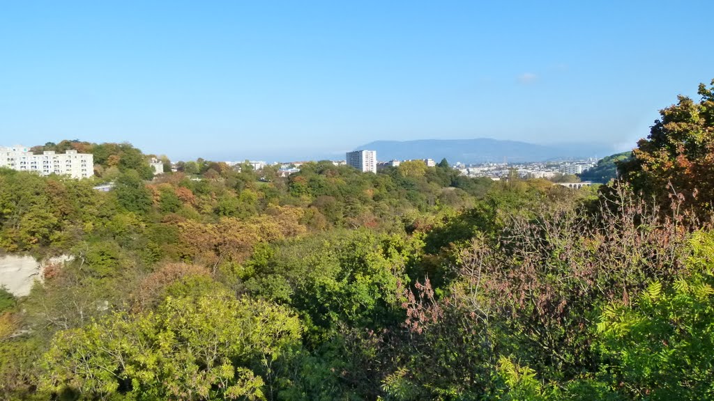 Vue sur le Seujet by Magda GHALI