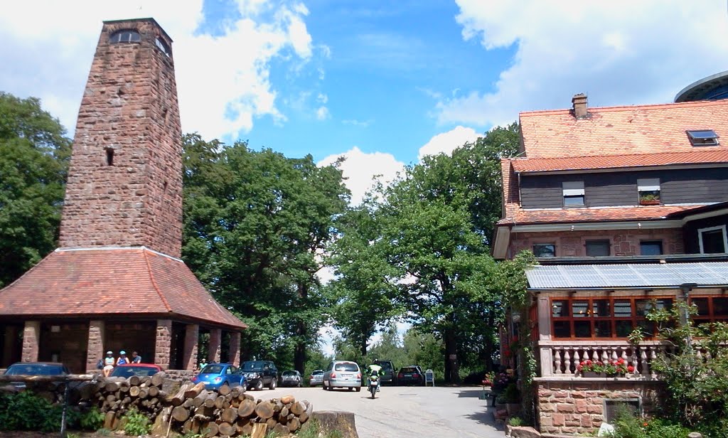 Weisser Stein, Dossenheim, Odenwald by n.komarnitzki@googlemail.com