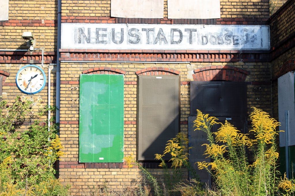 Städtebahnhof der Nebenbahnen in Neustadt/Dosse by MfKroeger