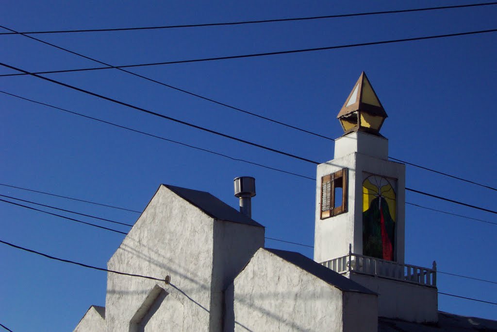 Missionary Chapel by Rafi Metz