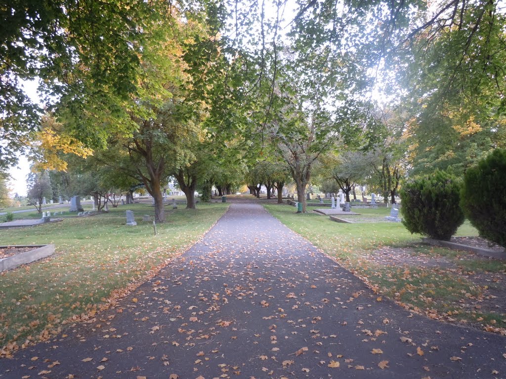 Linkville Cemetery Maple Drive by khay@ci.klamath-fall…