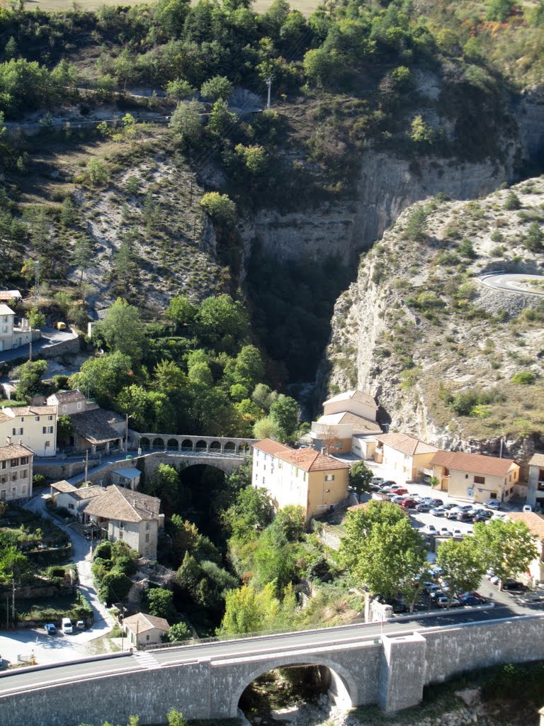 ENTREVAUX. Brèche des gorges de la Chalvagne by Daniel Dauge