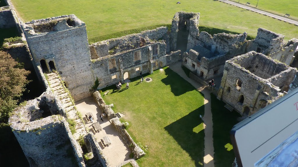 Portchester castle, norman part by Stephan Maria Hitzel