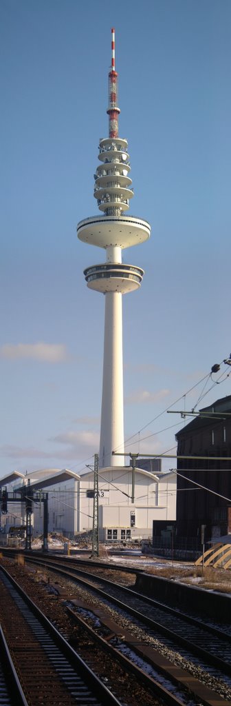 Television Tower, Hamburg by florenz