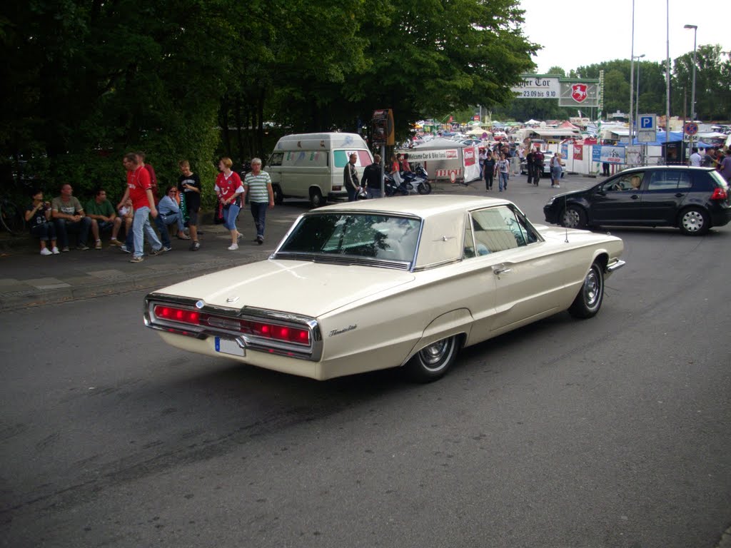 Ford Thunderbird, Bj. 66 by B.W.