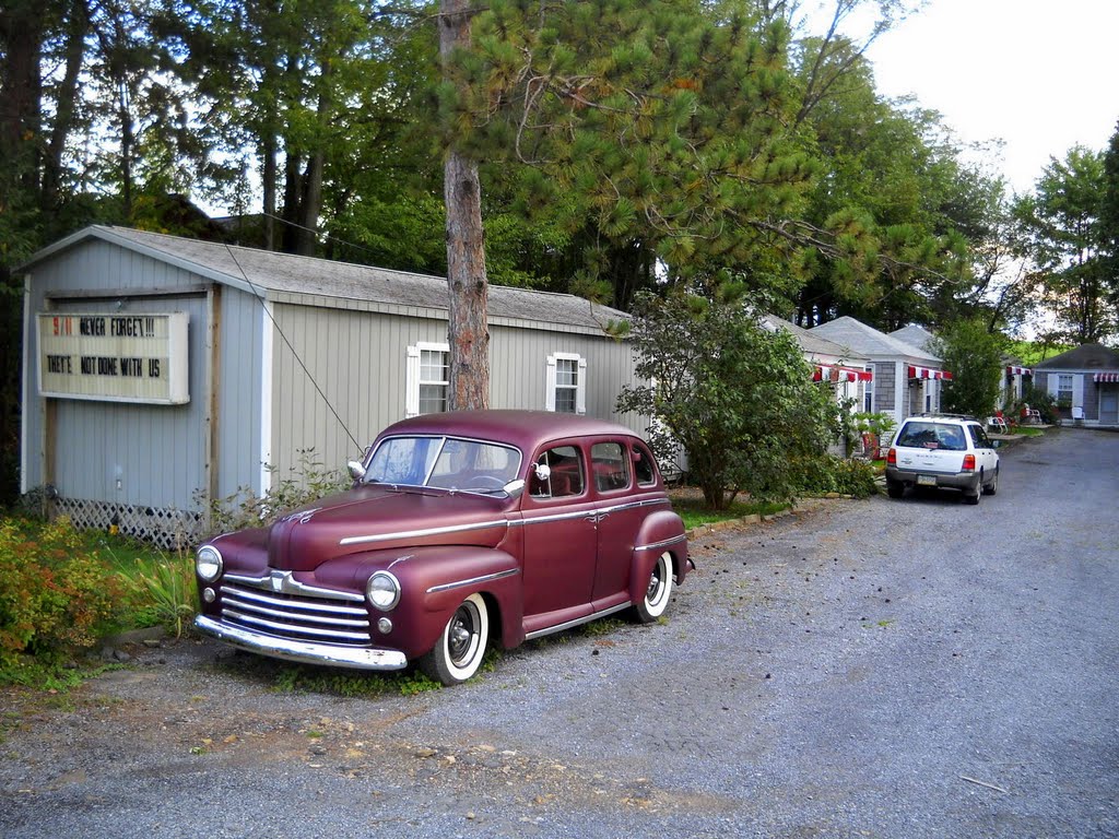 Lincoln Motor Court, 5104 Lincoln Highway, Manns Choice, PA by Mean Mister Mustard