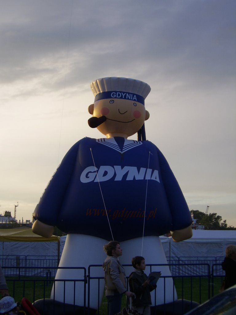 Gdynia wita! by sonyy