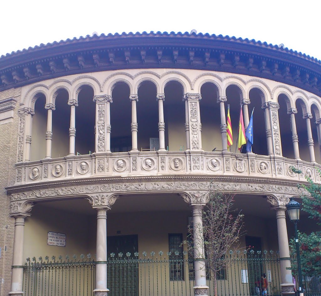 Colegio Gascon y Marin by Jesús Calvo Domíngue…