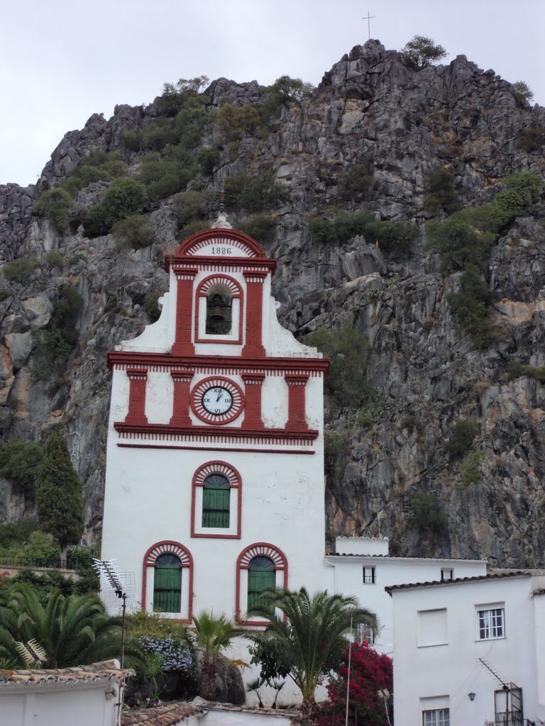 Ermita de San Antonio by Luin Mena