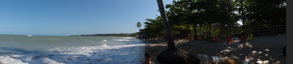 Praia de Coqueiros, Trancoso, BA by Dino Rogério Padilha