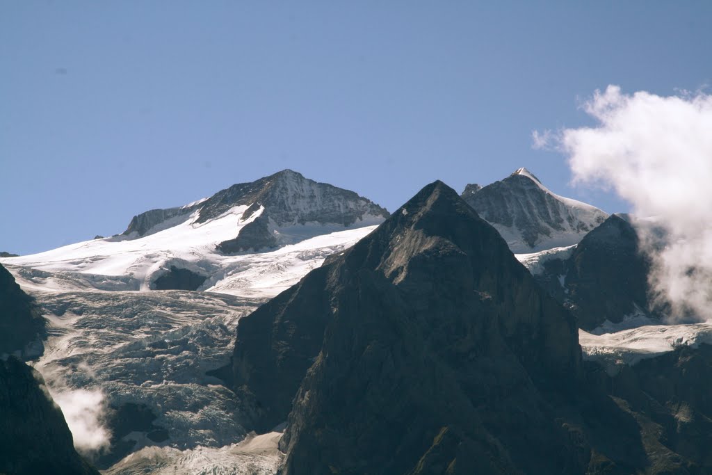 Rosenlaui-Gletscher by Dirk