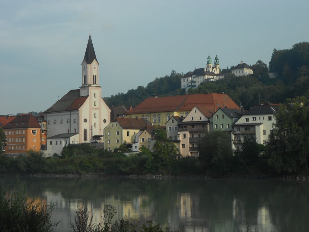 Innstadt: St. Gertraud und Wallfahrtskirche Mariahilf by Hermine Granger