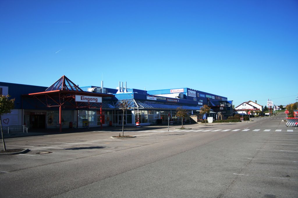 Kaufland Ellwangen 16.10.2011 by Scott Ellwanger