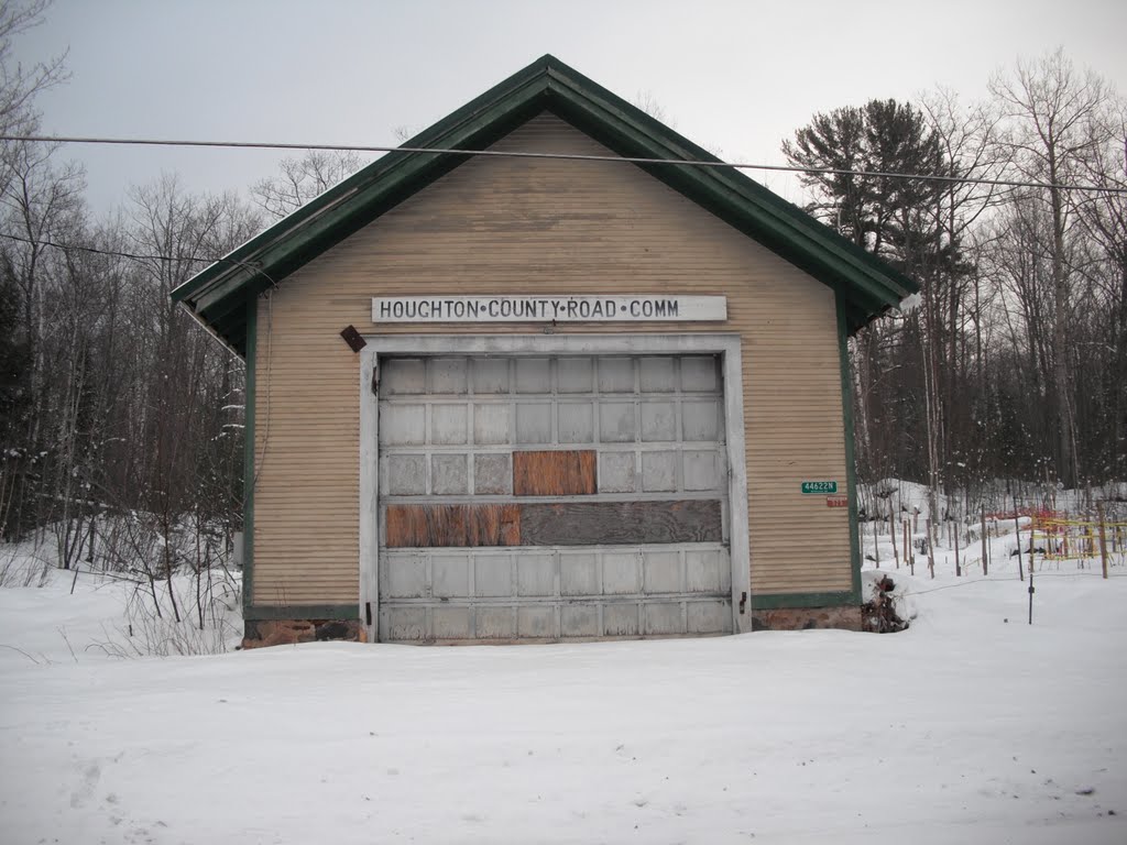 Houghton County Road Commission Bldg by Hawk1170