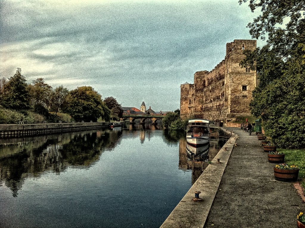 Newark-on-Trent,Nottinghamshire,England by Adixas