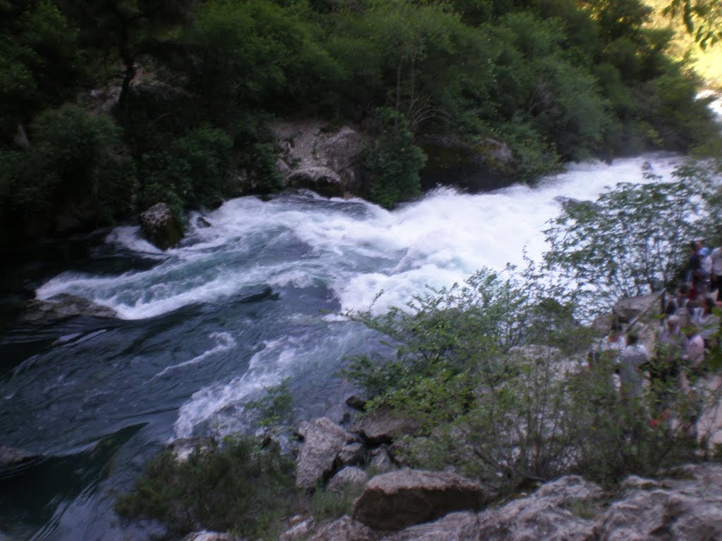 Fontaine de Vaucluse by CHARBELA c