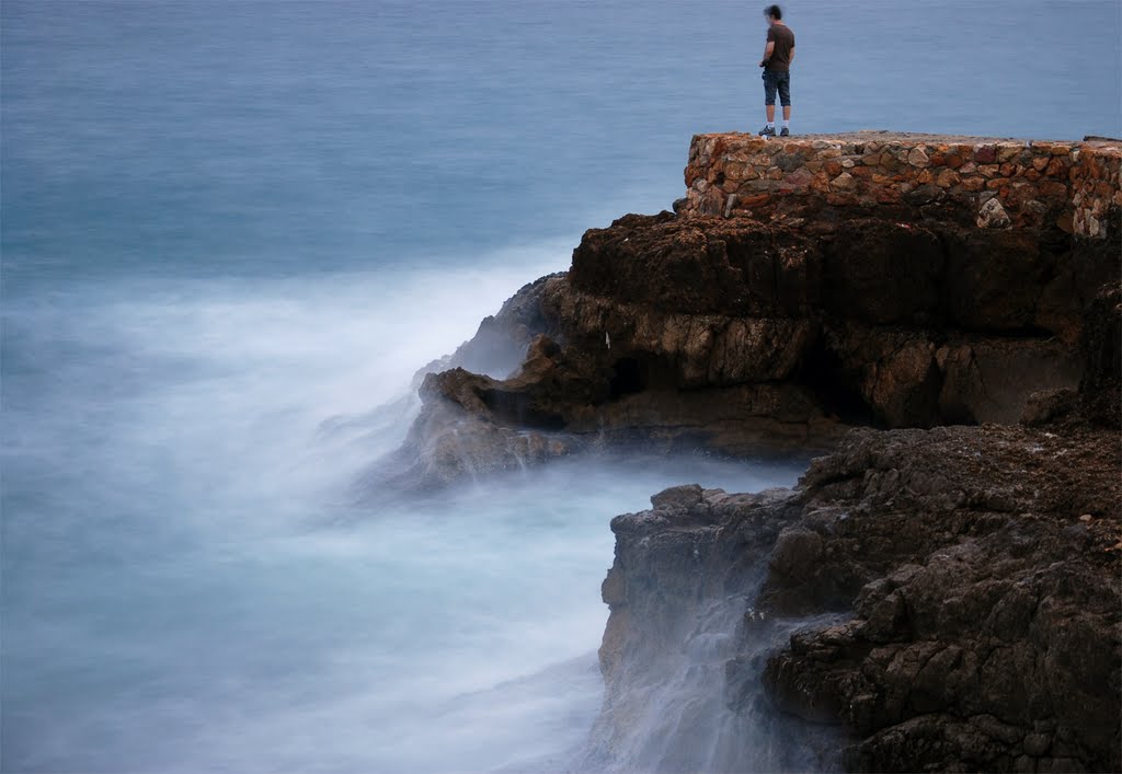 Берег в Таррагоне, sea-coast in Tarragona by Igor Fedotenkov