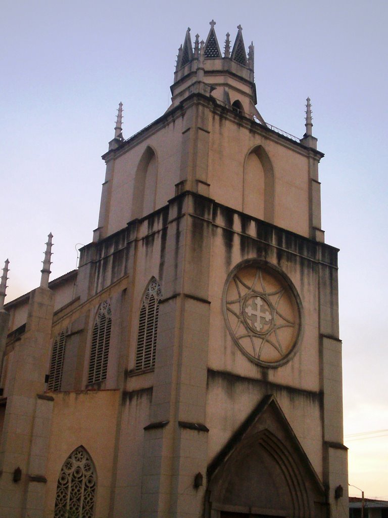 Iglesia Gótica "Nuestra Señora de la Consolación", Av. Bellavista by Jakiras