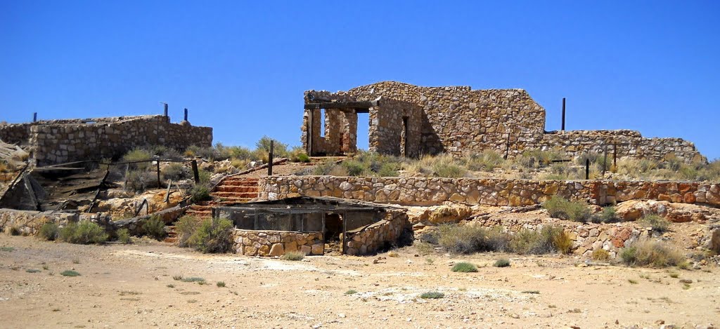 Two Guns ruins, Historic Route 66, Two Guns, AZ by Mean Mister Mustard