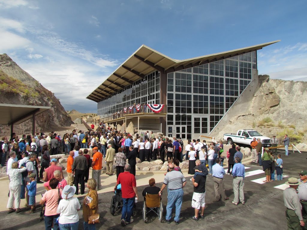 New Dinosaur Quarry Grand Opening (Oct 4, 2011) by Dana Jensen