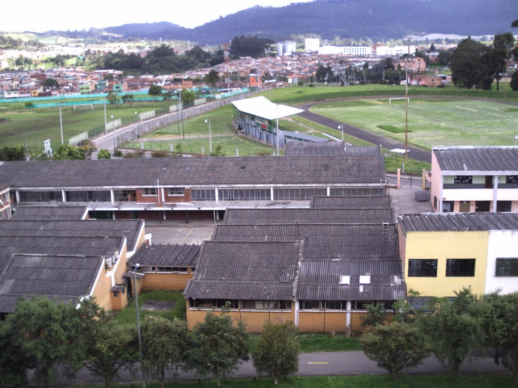 Itif, talleres cancha y centro de Facatativá desde Piedra by Andrés Julián Camilo…