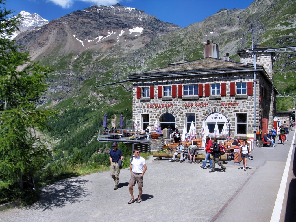 Alp Grüm, Station by WaGis