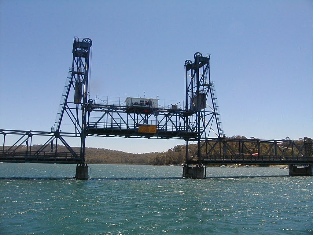 Bridge raised. Batemans Bay by Geoff S