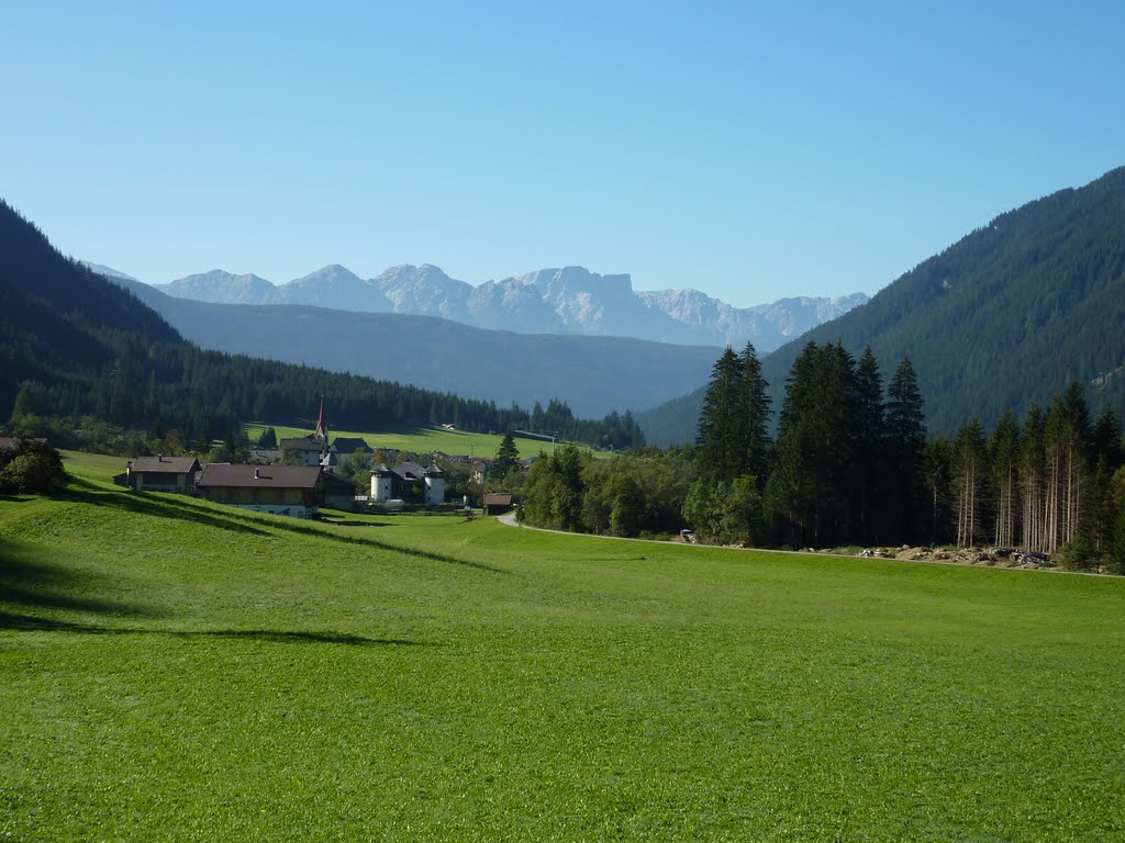 Blick auf die Dolomiten neu ! by Laurenz Gabriel