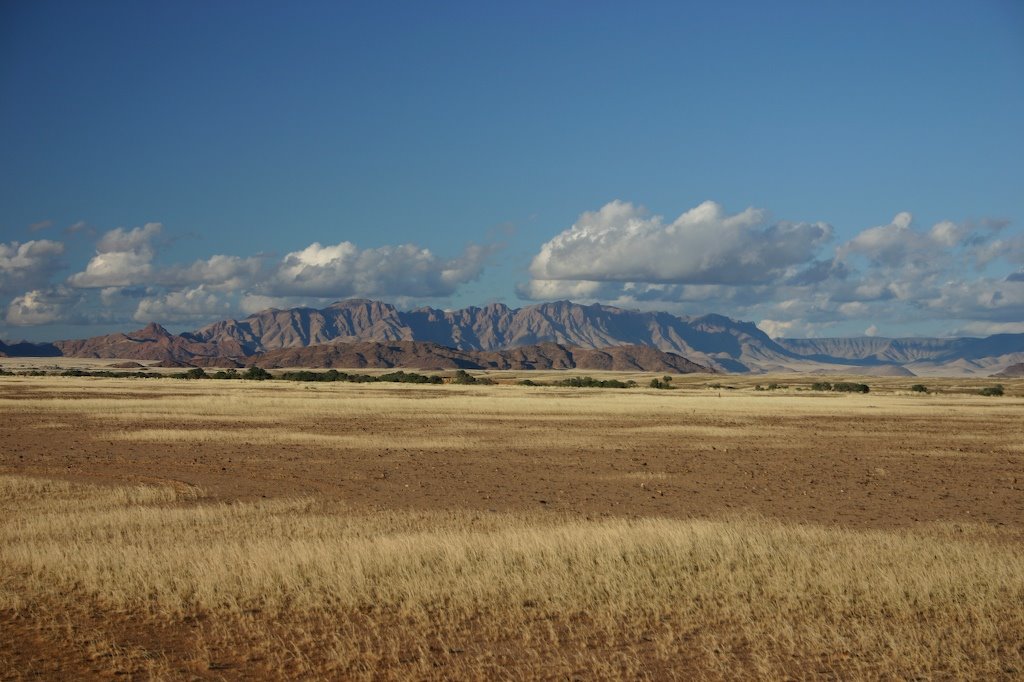 Naukluft Range from Sesriem by Thomas Wagner