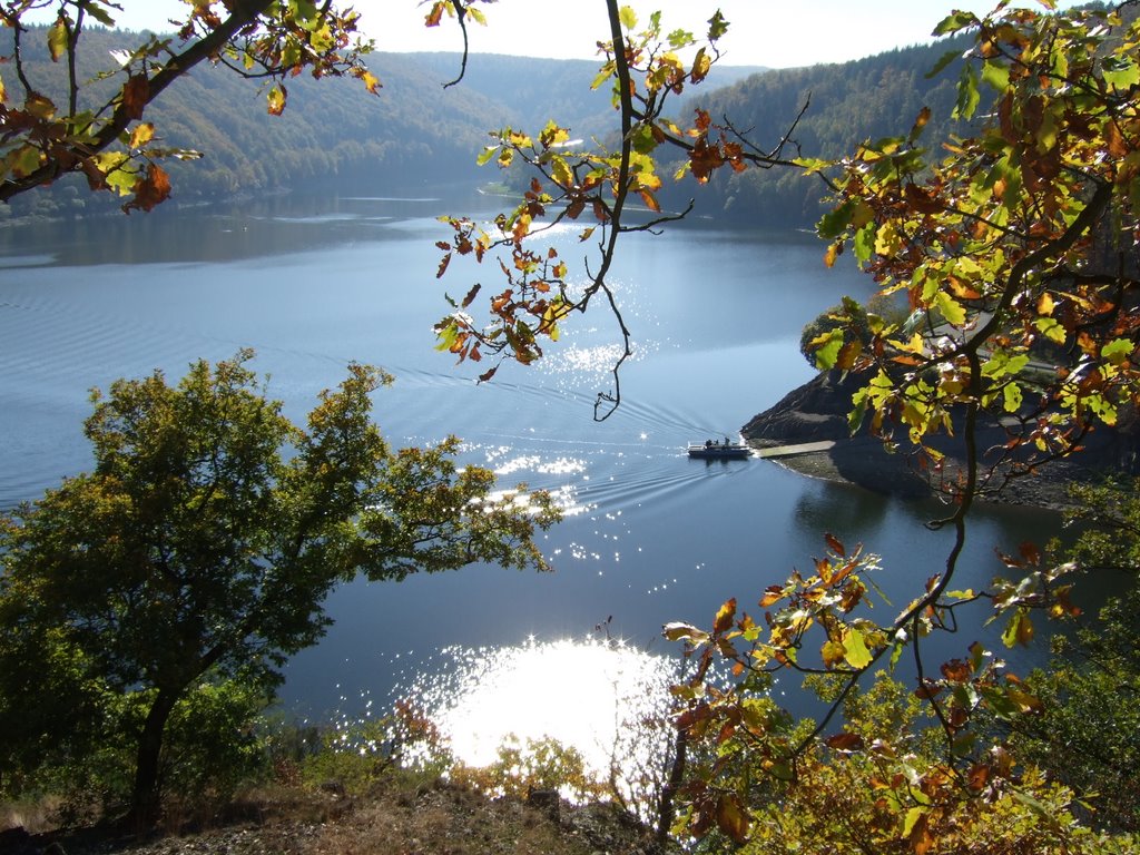 Ederseeradweg ER / Blick über die Aselbucht auf die Fähre by Edersee-Kiwi