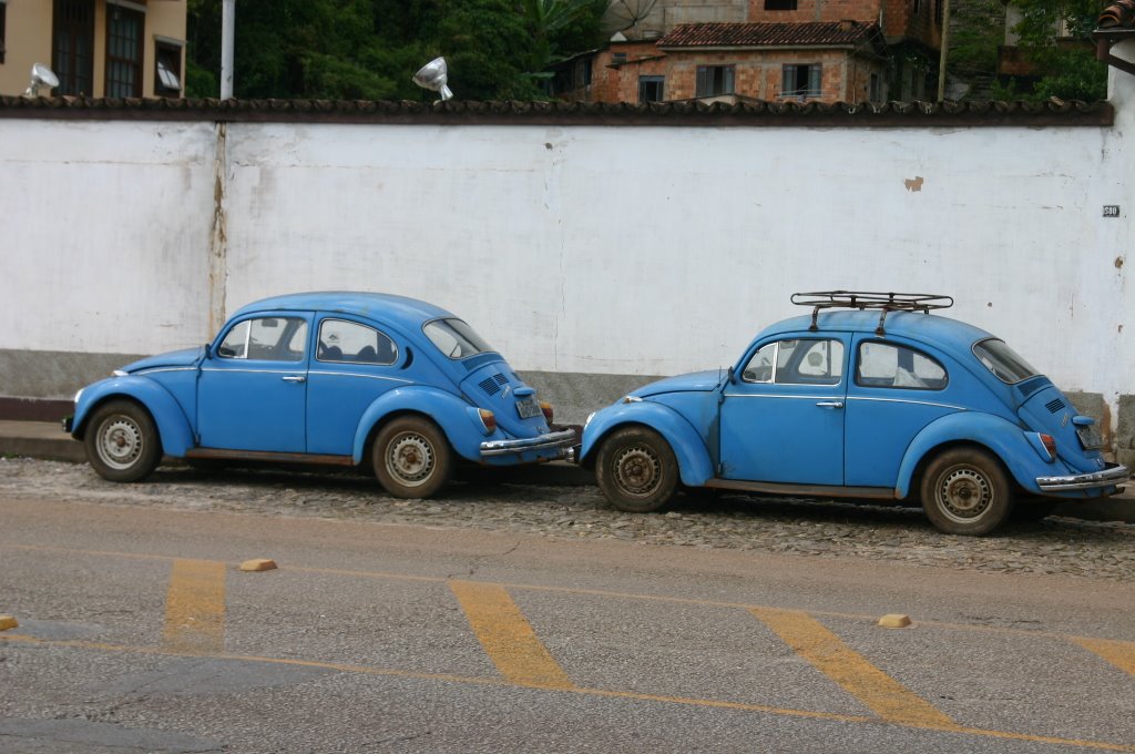 VW Beetles; Ouro Preto, Brazil by wolffystyle