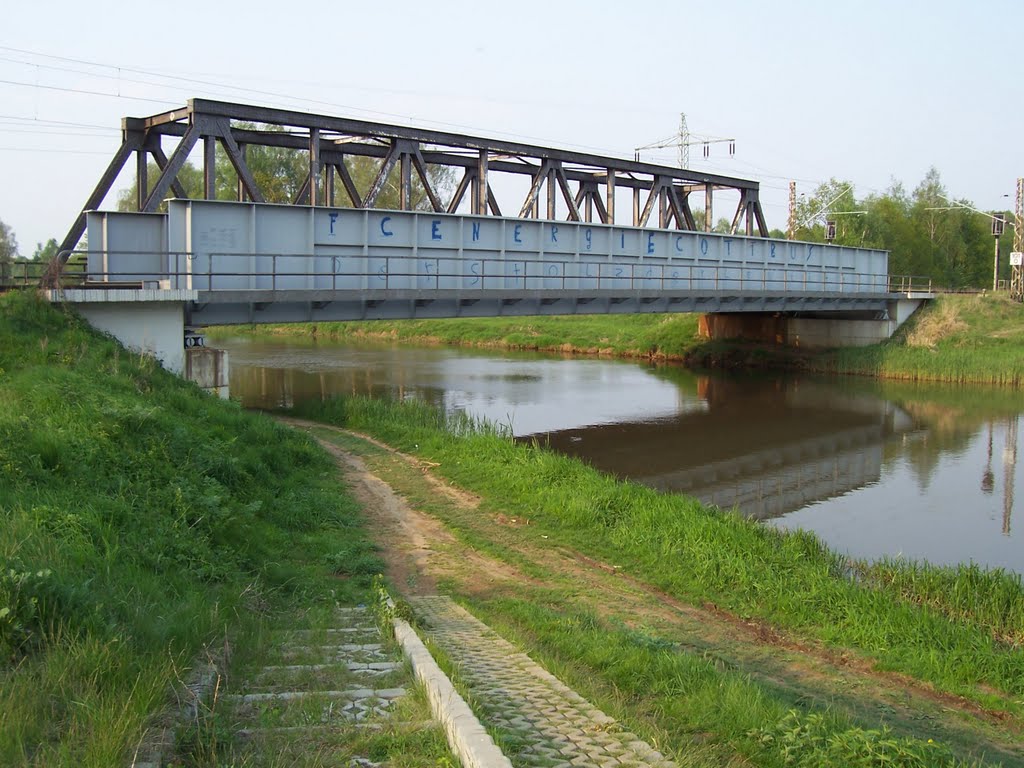 Eisenbahnbrücke zwischen Neumühl u. Uebigau/München by Schildberg74