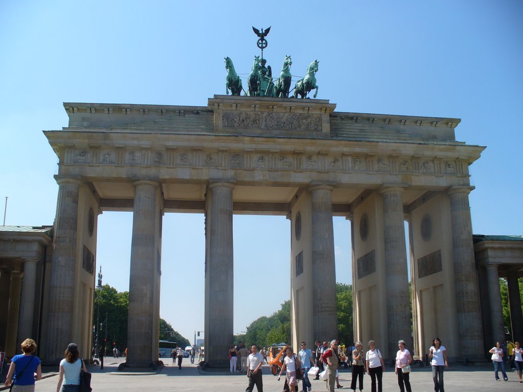 Berlin, Brandenburger Tor by Füxlein