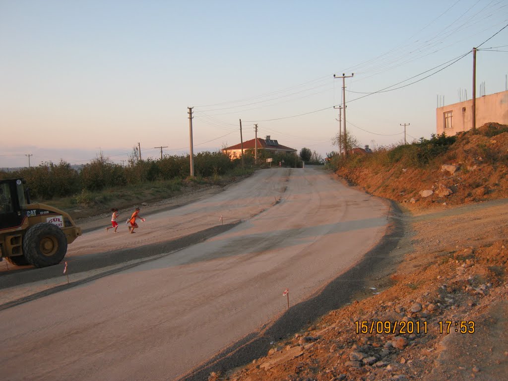 Yeni Yol,Kurukum'dan Eski Yola Bağlanıyor.2011 by Muzaffer BAKIRTAŞ