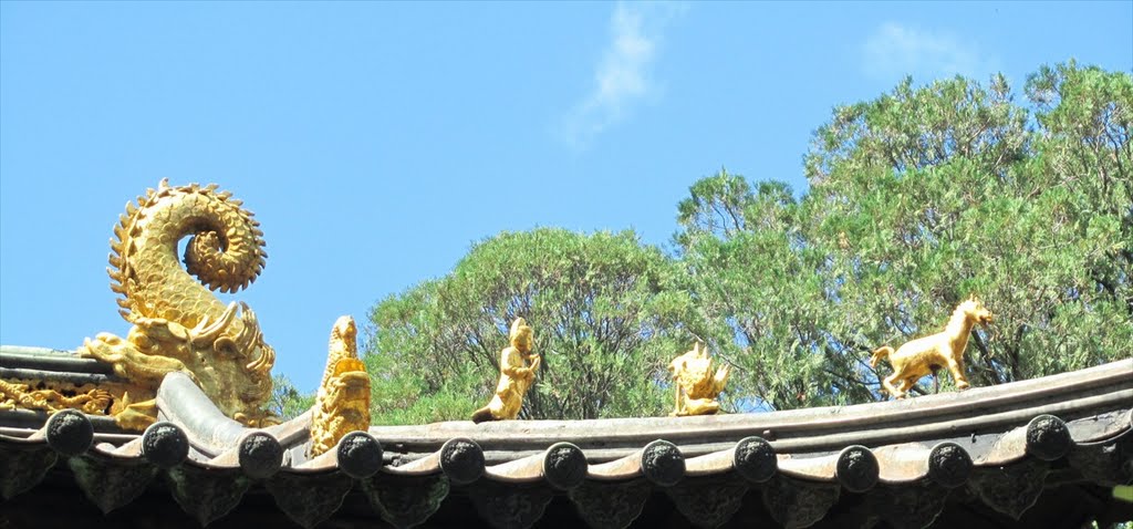 The Golden Temple Kunming by Dolphintorn