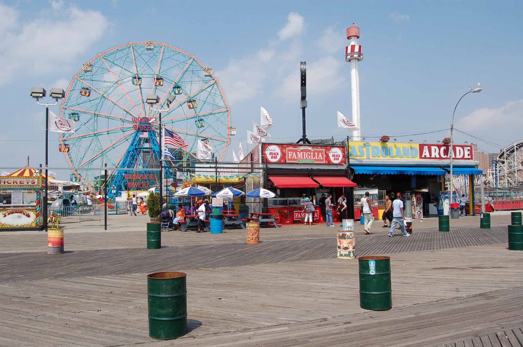 Coney Island by rutxi