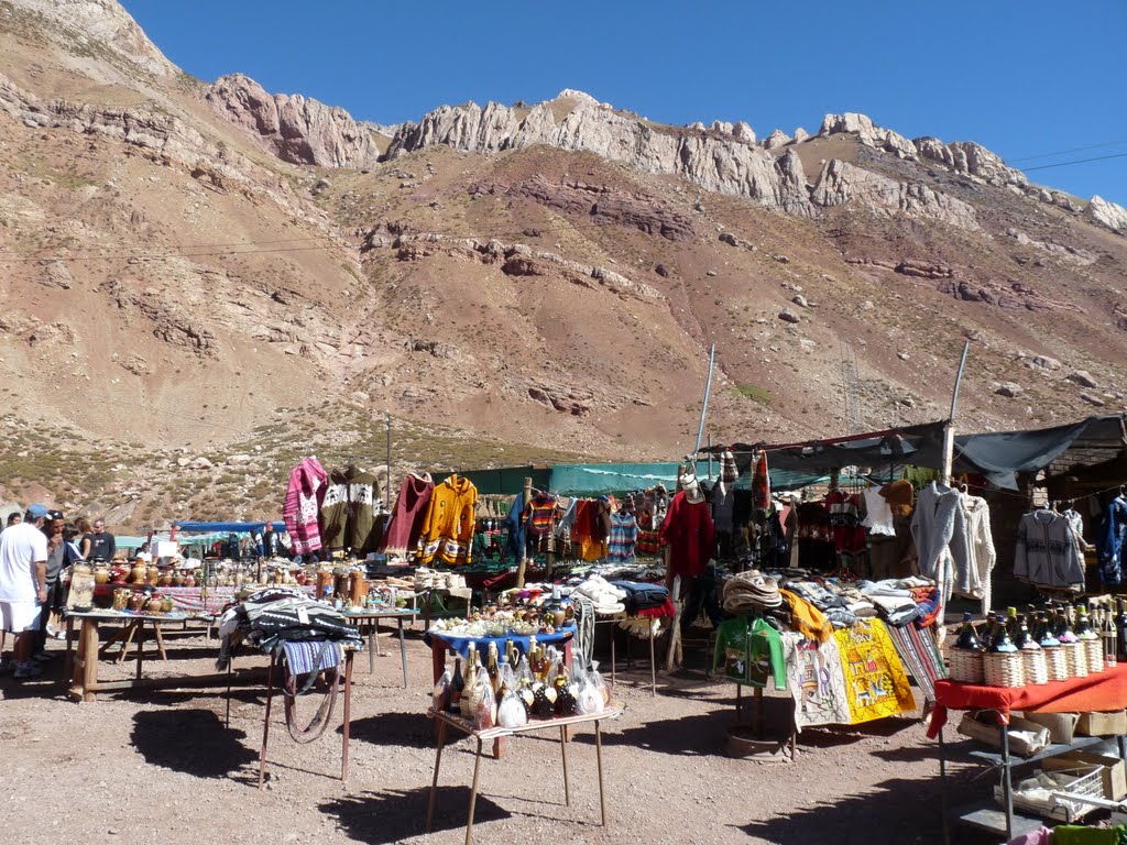 Feira de artesanatos em Puente del Inca by Marco Antônio Duarte